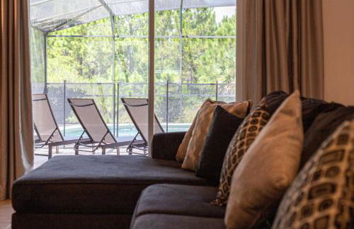 #350-Stunning Villa with Modern Decor, West Facing Pool Overlooking Private Conservation Land - Foto 13