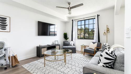 Newly renovated Townhome with King bed - Foto 4