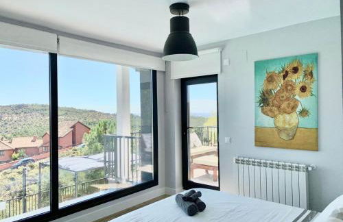 Chalet a estrenar, espectaculares vistas a la montaña - Foto 11