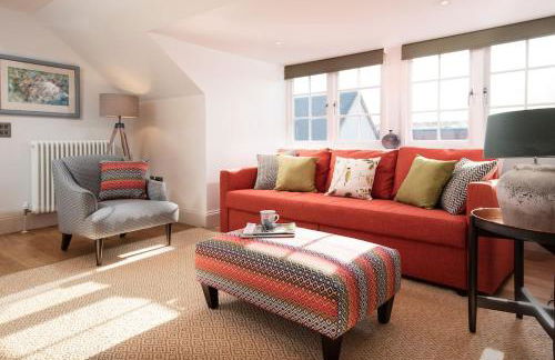 Little Archer - Photo 1