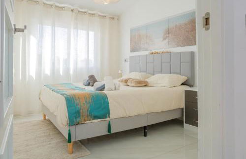 Top Floor 2 Bedroom Apartment with Terrace - Foto 3