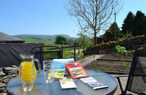 Ashes Farm - Ingleborough Barn Cottage, with 3 peaks views, near Settle - Foto 4