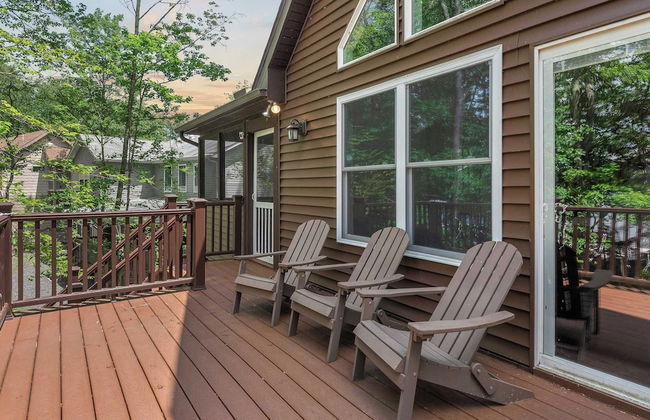 Tavern at the Woods by Avantstay Lakefront Views, Hot Tub, Firepit, Game Room - Foto 47