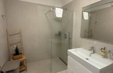 Villa Daleo with heated pool and jacuzzi near Porec - Foto 20