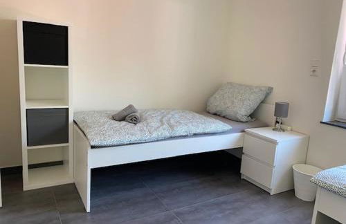 3 Mehrbettzimmer, Küche, Bad für Arbeiter und Monteure in Gau-Weinheim - Foto 7