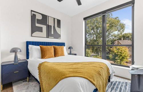 Lux 2BD Gym Rooftop Street Parking by DT UMN - Foto 6