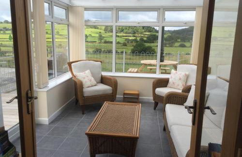 Cob Cottage - Photo 13