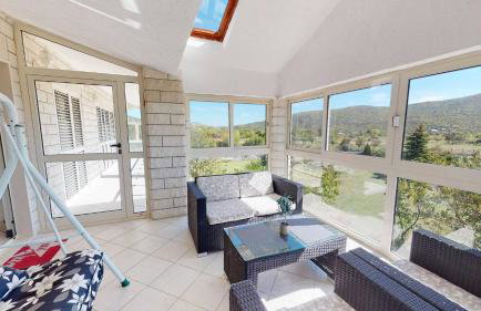 MY DALMATIA - Sport and Spa villa Neoric with private heated pool and tennis court - Foto 8