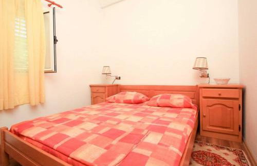 Apartments Ere Zuronja-One-Bedroom Apartment with Sea View 2 - Photo 2