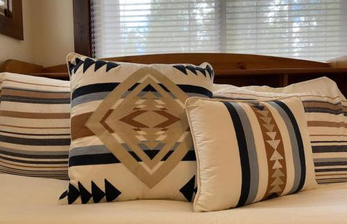 Family Friendly, Pet Friendly, New Build, 20 mi to Breckenridge - Lamplighter Lodge - Foto 16