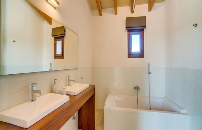 Spacious Villa With Infinity Pool - Foto 23