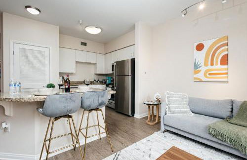 Gorgeous studio steps from The Groove - Foto 9