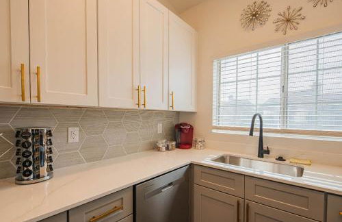 Spacious Family Escape , Sport Court, Game Room & King Bed - H2162 - Foto 34