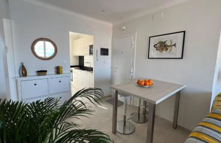 Precioso apartamento con vistas espectaculares de la Bahia Roses AV-48 - Foto 46