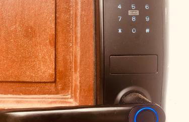 London Central 4 bed House with Garden - Photo 19