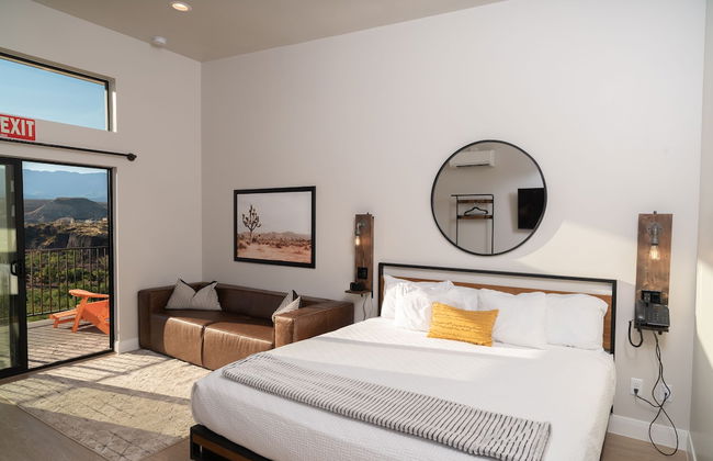 The Dwellings - Photo 8