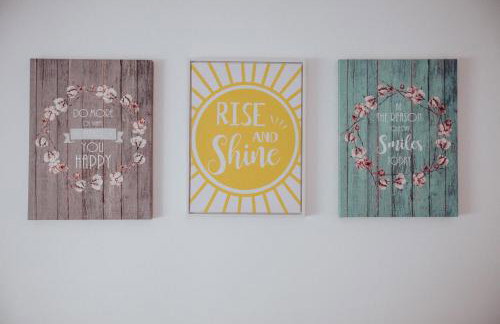 Waterfront 2 Bed Apartment - Free Parking & Wi-Fi - Foto 37