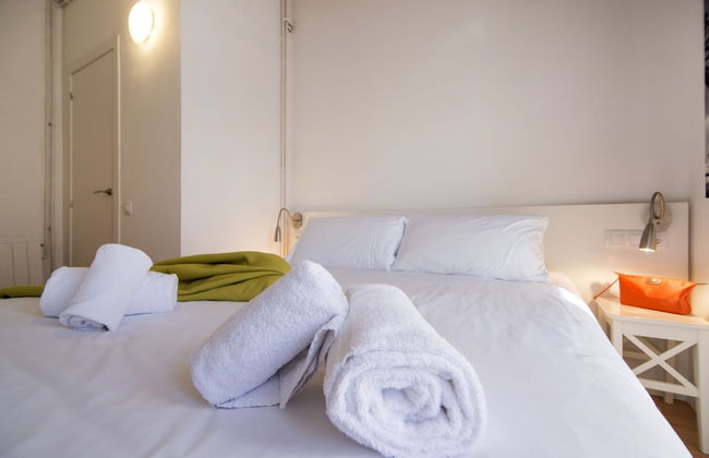 Happy People Ramblas Harbour - Photo 13