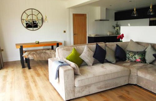 Phoenix Lodge - Luxury 2 ensuite bedrooms, lakeside views - Foto 12