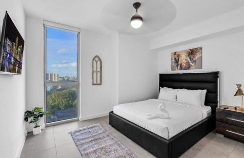 Gorgeous 3-Bed Retreat Mins from Bayside and Parking - Photo 17