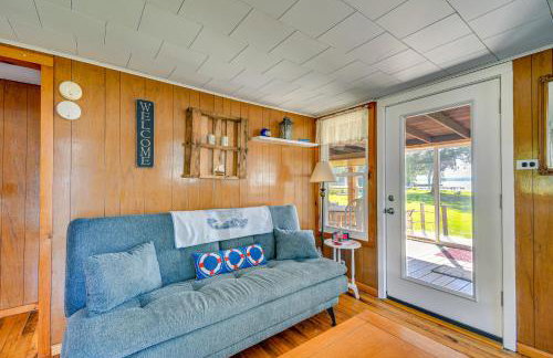 Cayuga Lake Cottage Private Dock and Deck! - Foto 6