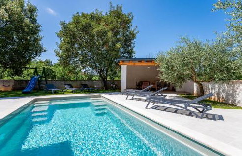 Beautiful Apartment In Beloci With Wifi - Foto 8