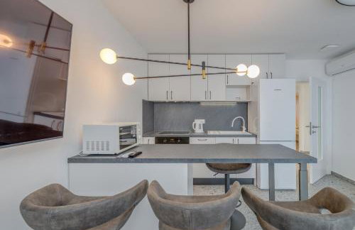 DeLuxe Seaview Apartment KENNEDY I - Photo 44