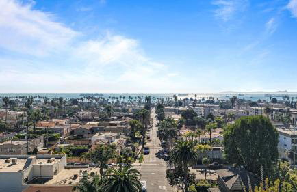 Belmont Shore Getaway with Hot Tub and Firepit - Foto 72