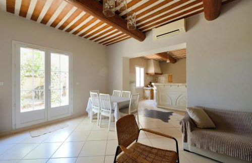 La Petite Maison - Mas des Sous Bois - Foto 13