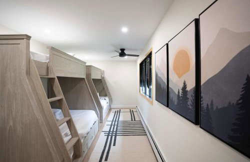 Modern Catskills Retreat with Creek & Fire Pit - Foto 10