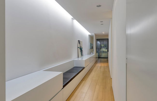 The Glass Manor - Photo 36