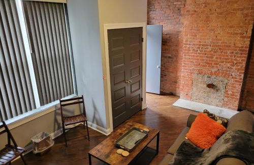 Modern Rustic split level with balcony - Foto 1