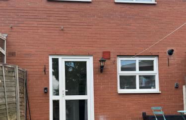 House number 12 sleeps up to 4 with Smart TVs in every room - Foto 13