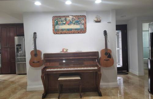 Luxstay in Huntington Beach - Photo 23