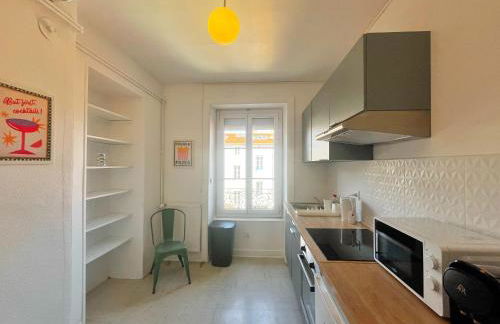 Suite Celestine - Appartement 4 & 8 personnes - Check in h24 & wifi - Foto 37