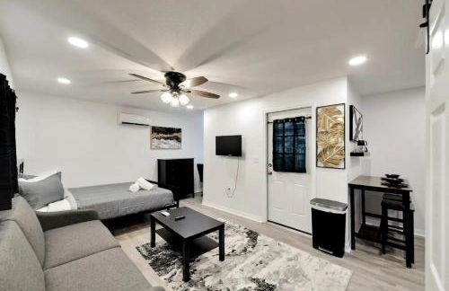 Versatile Home with Extra Living - Foto 8