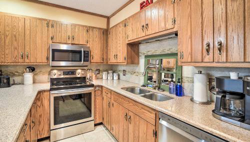 Sunny Sapphire Townhome with Resort Amenities! - Foto 2