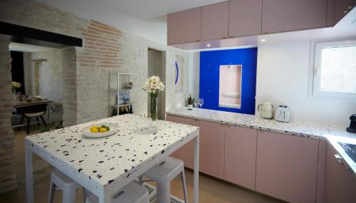 Couette&Living - Maison design à Savigny-les-Beaune - Foto 5, stove, minibar