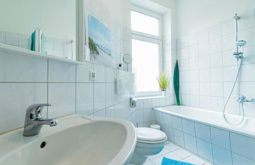 Helle Wohnung mit Balkon & moderner Küche - ideal für Paare mit Kind - Foto 23