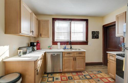 Walk to Main St and Campus! Dtwn Radford Home - Foto 8