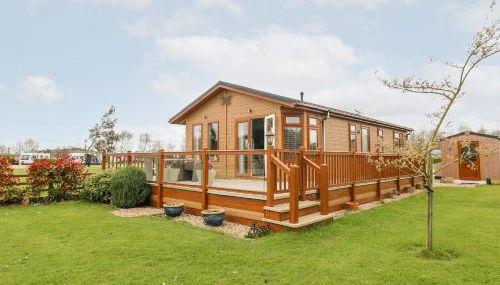 Lake View Lodge - Photo 1