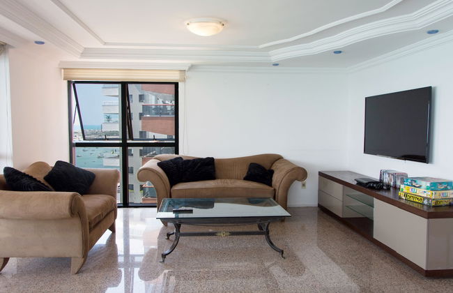 Um por andar com vista panorâmica do mar - Foto 9