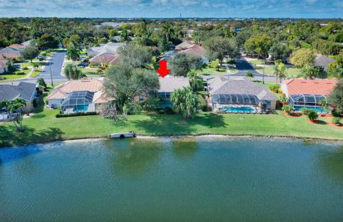 SUPERB VILLA WITH PRIVATE POOL IN NAPLES - Photo 30