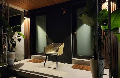 Casa Cuba in Little Havana, Brickell, Calle 8 and 10 minutes to the Beach FREE PARKING - Foto 2