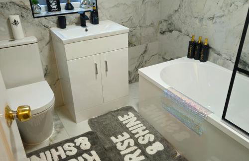 West park Royal House, Holidays, Contractors,Relocation,Free Parking & WiFi - Foto 18