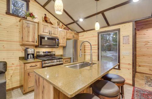 Minong Flowage Cabin with Fire Pit and Dock! - Foto 9