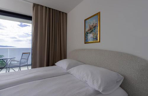 Villa Isabel - Luxury Apartments with Heated Pool & Sea View - Foto 32
