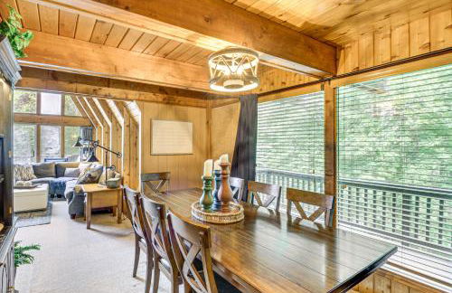 Canal Across Street Family Cabin in Breezy Point! - Foto 5