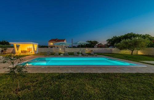 S&I Peaceful Holiday Home With Pool & Jacuzzi - Foto 38