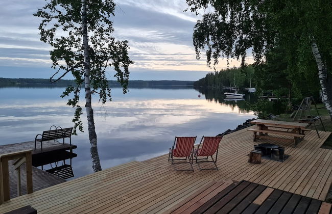 Cozy 4BR Lakeside Cottage with Sauna - Foto 19